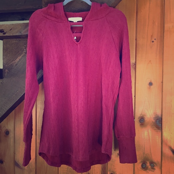 Weekend by Suzanne Betro burgundy tunic - Picture 2 of 7